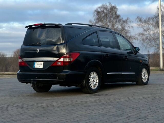 Чорний Cанг Йонг Rodius, об'ємом двигуна 2.7 л та пробігом 289 тис. км за 3650 $, фото 2 на Automoto.ua