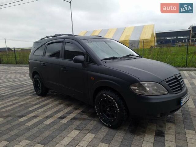 Чорний Cанг Йонг Rodius, об'ємом двигуна 2.7 л та пробігом 257 тис. км за 8999 $, фото 13 на Automoto.ua
