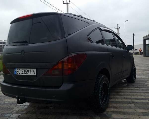 Чорний Cанг Йонг Rodius, об'ємом двигуна 2.7 л та пробігом 257 тис. км за 8999 $, фото 7 на Automoto.ua