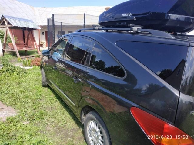 Чорний Cанг Йонг Rodius, об'ємом двигуна 2.7 л та пробігом 247 тис. км за 7700 $, фото 3 на Automoto.ua