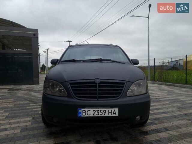 Чорний Cанг Йонг Rodius, об'ємом двигуна 2.7 л та пробігом 257 тис. км за 8999 $, фото 12 на Automoto.ua