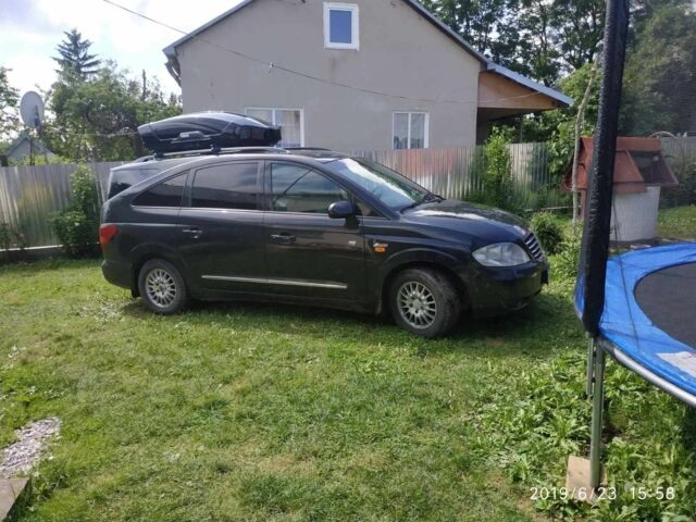 Чорний Cанг Йонг Rodius, об'ємом двигуна 2.7 л та пробігом 247 тис. км за 7700 $, фото 1 на Automoto.ua
