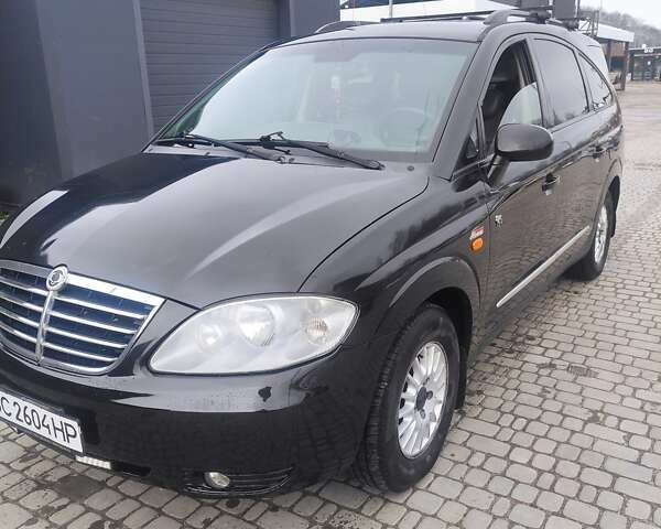 Чорний Cанг Йонг Rodius, об'ємом двигуна 2.7 л та пробігом 250 тис. км за 7700 $, фото 3 на Automoto.ua
