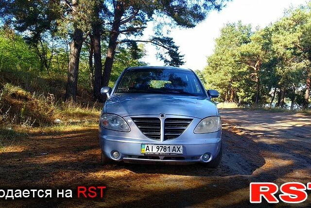Cанг Йонг Родиус, объемом двигателя 2.7 л и пробегом 124 тыс. км за 7500 $, фото 7 на Automoto.ua