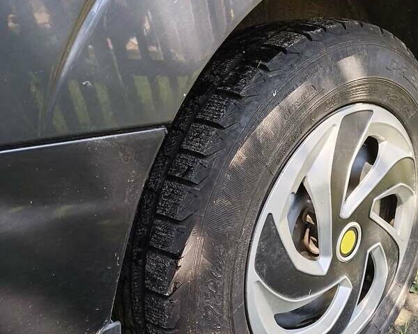 Cанг Йонг Rodius, об'ємом двигуна 2.7 л та пробігом 170 тис. км за 5600 $, фото 3 на Automoto.ua