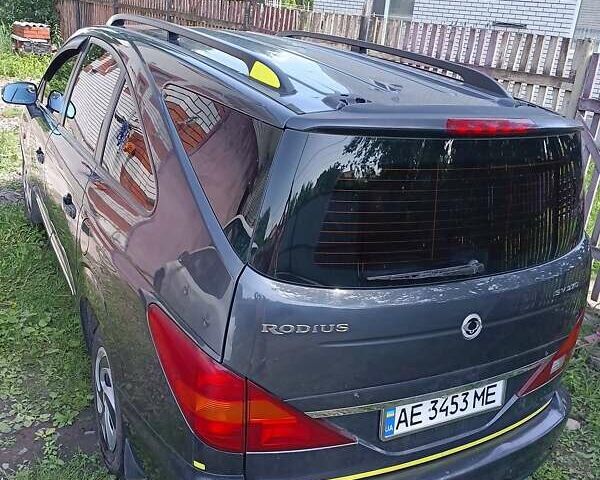 Cанг Йонг Rodius, об'ємом двигуна 2.7 л та пробігом 170 тис. км за 5600 $, фото 4 на Automoto.ua