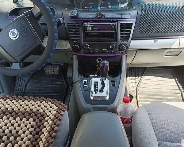 Cанг Йонг Rodius, об'ємом двигуна 2.7 л та пробігом 170 тис. км за 5600 $, фото 23 на Automoto.ua
