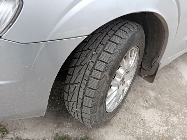 Серый Cанг Йонг Родиус, объемом двигателя 2.7 л и пробегом 240 тыс. км за 4250 $, фото 16 на Automoto.ua