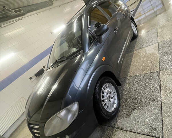 Сірий Cанг Йонг Rodius, об'ємом двигуна 2.7 л та пробігом 230 тис. км за 5800 $, фото 8 на Automoto.ua