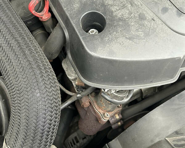 Сірий Cанг Йонг Rodius, об'ємом двигуна 2.7 л та пробігом 236 тис. км за 9500 $, фото 14 на Automoto.ua