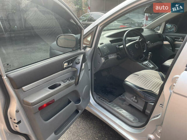 Сірий Cанг Йонг Rodius, об'ємом двигуна 2.7 л та пробігом 133 тис. км за 6500 $, фото 10 на Automoto.ua