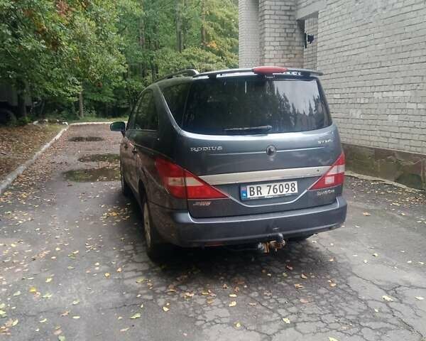 Сірий Cанг Йонг Rodius, об'ємом двигуна 2.7 л та пробігом 244 тис. км за 4000 $, фото 11 на Automoto.ua