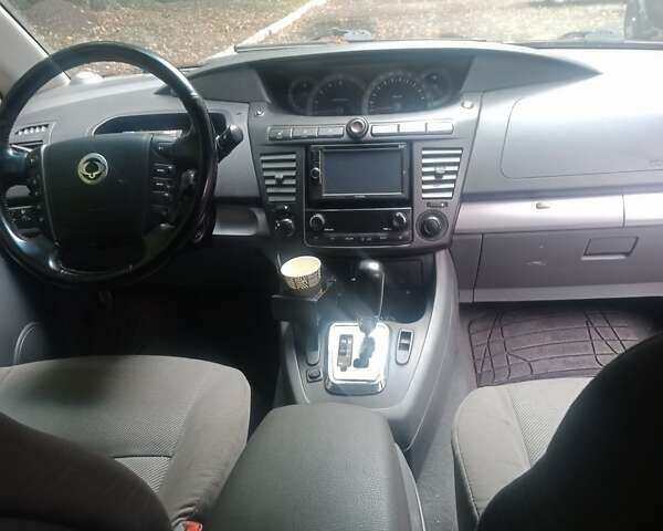 Сірий Cанг Йонг Rodius, об'ємом двигуна 2.7 л та пробігом 244 тис. км за 4000 $, фото 22 на Automoto.ua