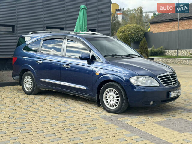 Синий Cанг Йонг Родиус, объемом двигателя 2.7 л и пробегом 179 тыс. км за 6800 $, фото 3 на Automoto.ua