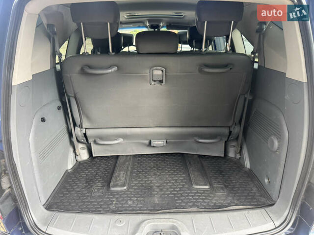 Синий Cанг Йонг Родиус, объемом двигателя 2.7 л и пробегом 179 тыс. км за 6800 $, фото 19 на Automoto.ua