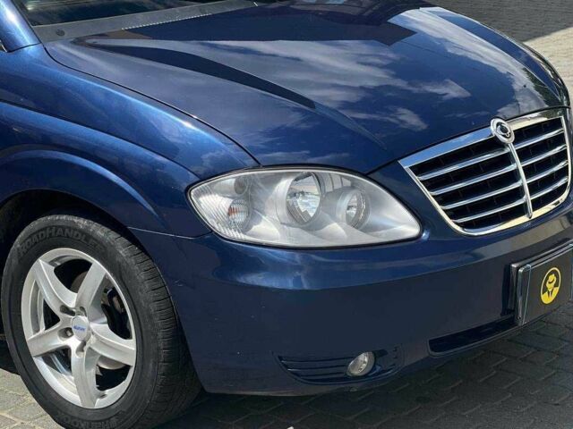 Синій Cанг Йонг Rodius, об'ємом двигуна 2.7 л та пробігом 176 тис. км за 8500 $, фото 6 на Automoto.ua