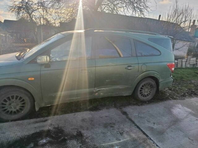 Зеленый Cанг Йонг Родиус, объемом двигателя 2.7 л и пробегом 2 тыс. км за 1540 $, фото 1 на Automoto.ua