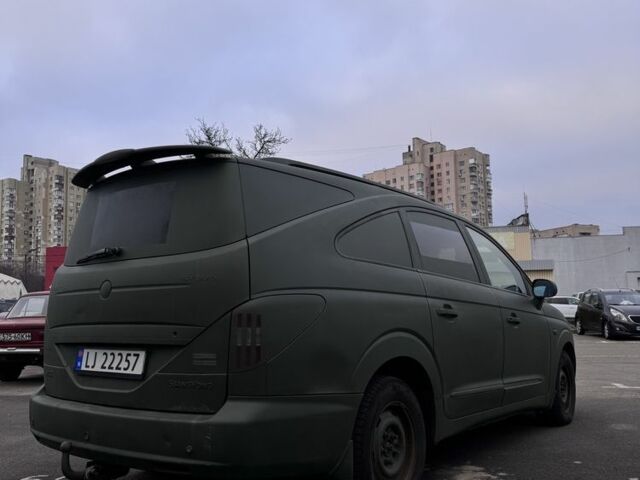 Зеленый Cанг Йонг Родиус, объемом двигателя 2.7 л и пробегом 300 тыс. км за 3800 $, фото 1 на Automoto.ua