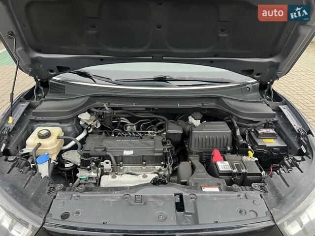 Серый Cанг Йонг Тиволи, объемом двигателя 1.6 л и пробегом 165 тыс. км за 9700 $, фото 35 на Automoto.ua