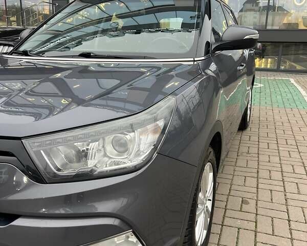 Серый Cанг Йонг Тиволи, объемом двигателя 1.6 л и пробегом 165 тыс. км за 9700 $, фото 28 на Automoto.ua