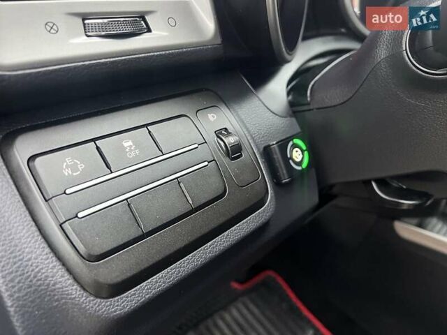 Серый Cанг Йонг Тиволи, объемом двигателя 1.6 л и пробегом 165 тыс. км за 9700 $, фото 17 на Automoto.ua