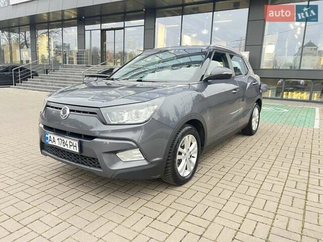 Серый Cанг Йонг Тиволи, объемом двигателя 1.6 л и пробегом 165 тыс. км за 9700 $, фото 7 на Automoto.ua