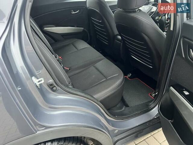 Серый Cанг Йонг Тиволи, объемом двигателя 1.6 л и пробегом 165 тыс. км за 9700 $, фото 22 на Automoto.ua