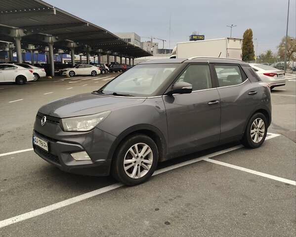 Серый Cанг Йонг Тиволи, объемом двигателя 1.6 л и пробегом 165 тыс. км за 9700 $, фото 8 на Automoto.ua