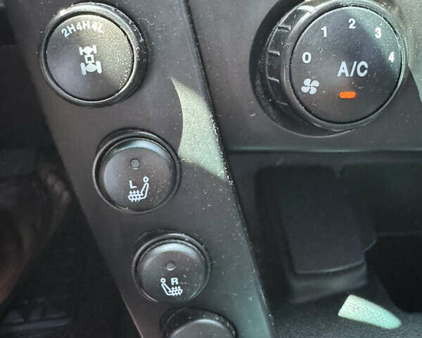 Черный Cанг Йонг Korando Sports, объемом двигателя 2 л и пробегом 265 тыс. км за 15500 $, фото 27 на Automoto.ua