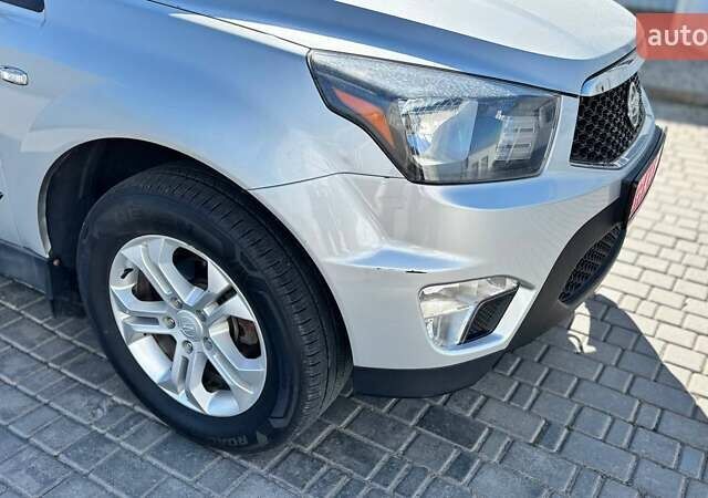 Серый Cанг Йонг Korando Sports, объемом двигателя 2 л и пробегом 126 тыс. км за 12500 $, фото 3 на Automoto.ua