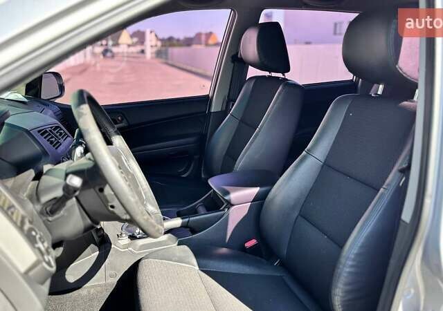 Серый Cанг Йонг Korando Sports, объемом двигателя 2 л и пробегом 126 тыс. км за 12500 $, фото 15 на Automoto.ua