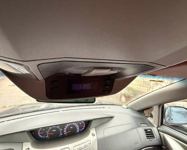 Красный Cанг Йонг Korando Turismo, объемом двигателя 2.2 л и пробегом 114 тыс. км за 13500 $, фото 5 на Automoto.ua