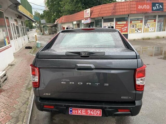 Серый Cанг Йонг Rexton Sports, объемом двигателя 2.16 л и пробегом 120 тыс. км за 18300 $, фото 5 на Automoto.ua