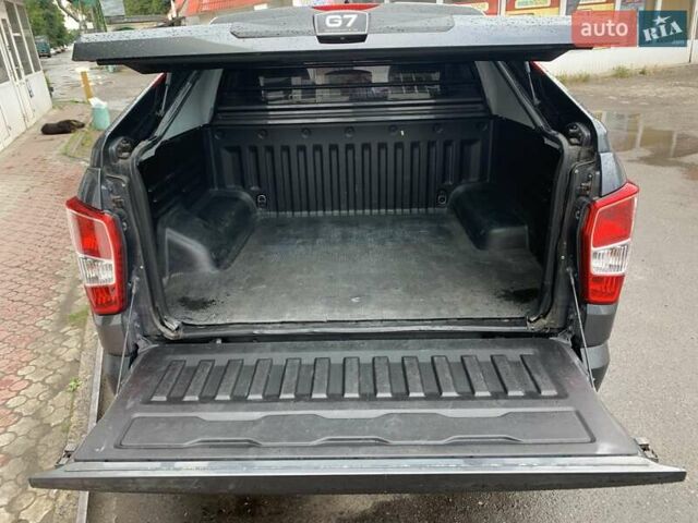 Серый Cанг Йонг Rexton Sports, объемом двигателя 2.16 л и пробегом 120 тыс. км за 18300 $, фото 19 на Automoto.ua
