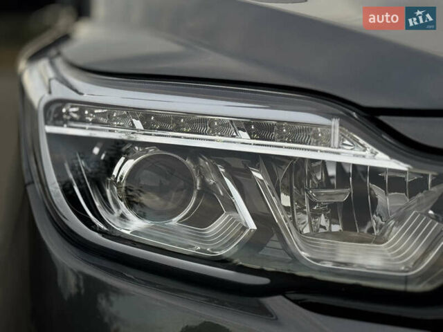 Серый Cанг Йонг Rexton Sports, объемом двигателя 2.16 л и пробегом 56 тыс. км за 21500 $, фото 4 на Automoto.ua