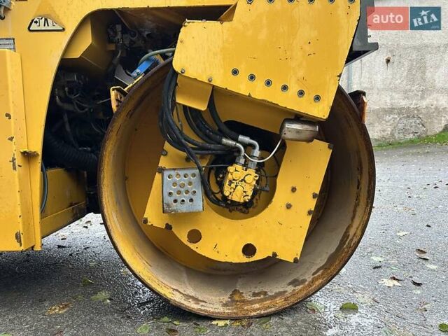 Ставострой VH-950 2000 у Хусте на Automoto.ua Жовтий Ставострой VH-950, об'ємом двигуна 0 л та пробігом 0 тис. км за 16300 $, фото 8 на Automoto.ua