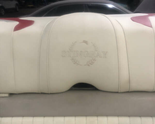 Красный Стингрей LX, объемом двигателя 3 л и пробегом 111 тыс. км за 25000 $, фото 11 на Automoto.ua