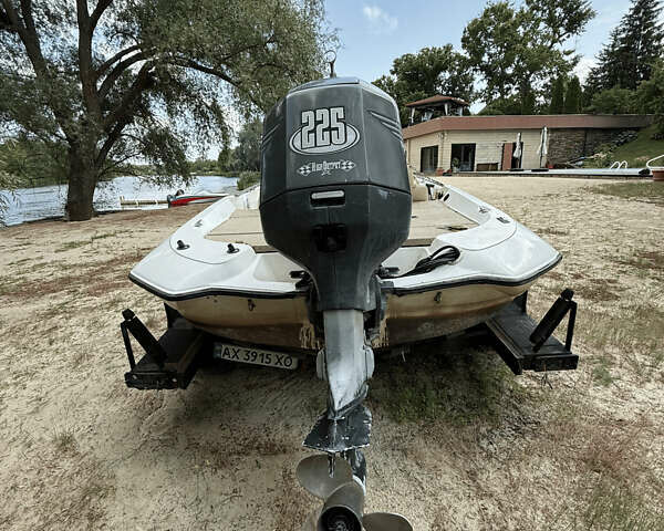 Stratos Pro XL, объемом двигателя 0 л и пробегом 0 тыс. км за 9000 $, фото 3 на Automoto.ua