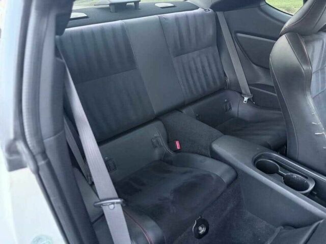 Белый Субару БРЗ, объемом двигателя 2 л и пробегом 79 тыс. км за 4000 $, фото 12 на Automoto.ua