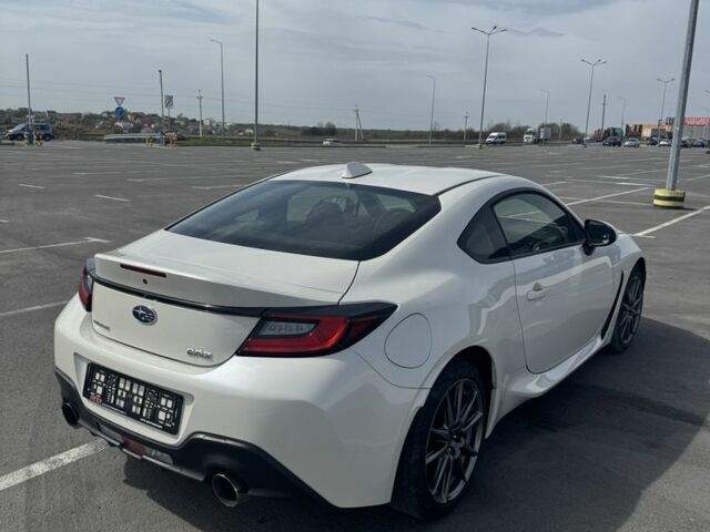 Белый Субару БРЗ, объемом двигателя 2.4 л и пробегом 45 тыс. км за 24500 $, фото 2 на Automoto.ua