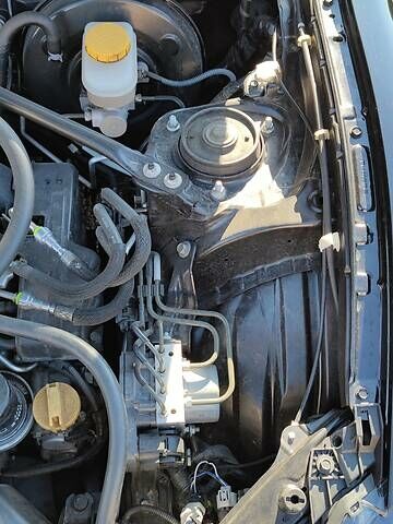 Чорний Субару БРЗ, об'ємом двигуна 2 л та пробігом 96 тис. км за 11000 $, фото 24 на Automoto.ua