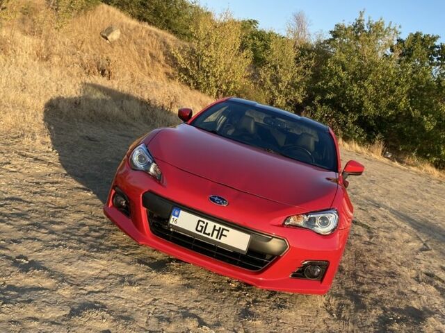 Красный Субару БРЗ, объемом двигателя 2 л и пробегом 172 тыс. км за 11900 $, фото 3 на Automoto.ua