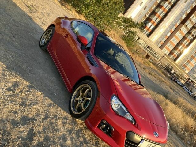 Красный Субару БРЗ, объемом двигателя 2 л и пробегом 172 тыс. км за 11900 $, фото 2 на Automoto.ua