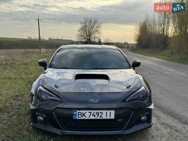 Серый Субару БРЗ, объемом двигателя 2 л и пробегом 160 тыс. км за 12600 $, фото 7 на Automoto.ua