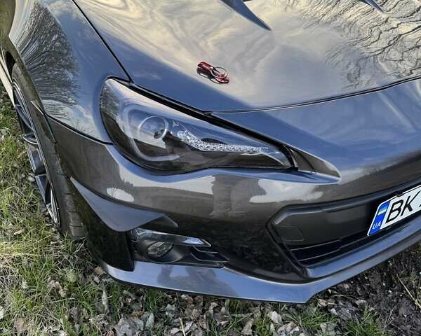 Серый Субару БРЗ, объемом двигателя 2 л и пробегом 160 тыс. км за 12600 $, фото 17 на Automoto.ua