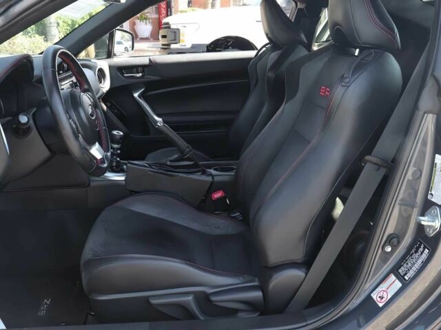 Сірий Субару БРЗ, об'ємом двигуна 2 л та пробігом 50 тис. км за 8500 $, фото 8 на Automoto.ua