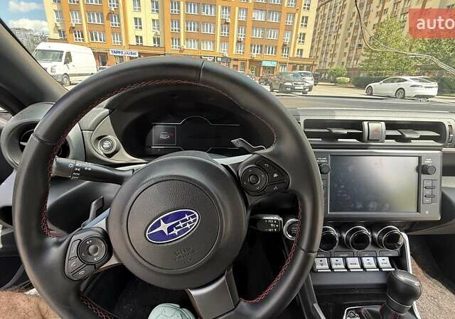 Серый Субару БРЗ, объемом двигателя 2.4 л и пробегом 24 тыс. км за 20500 $, фото 9 на Automoto.ua