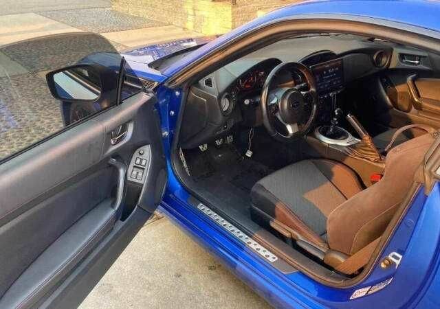 Синий Субару БРЗ, объемом двигателя 2 л и пробегом 48 тыс. км за 5100 $, фото 5 на Automoto.ua