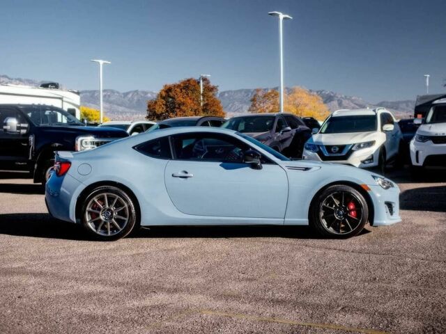 Синий Субару БРЗ, объемом двигателя 2 л и пробегом 35 тыс. км за 9400 $, фото 3 на Automoto.ua