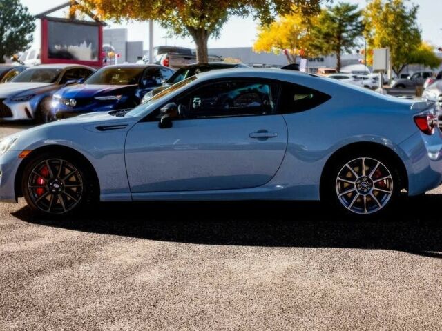 Синий Субару БРЗ, объемом двигателя 2 л и пробегом 35 тыс. км за 9400 $, фото 4 на Automoto.ua